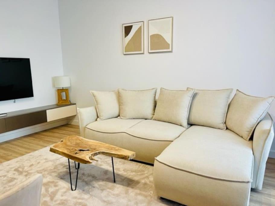 Apartment Joy Vivalia 7b-26 *